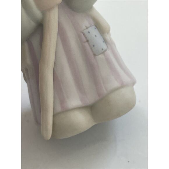 PRECIOUS MOMENTS NATIVITY 104000 SHEPHERD w/STAFF COME LET‎ US ADORE HIM 1986 - Picture 7 of 9